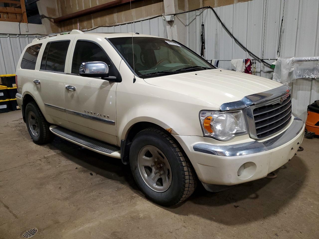 Chrysler Aspen Limited