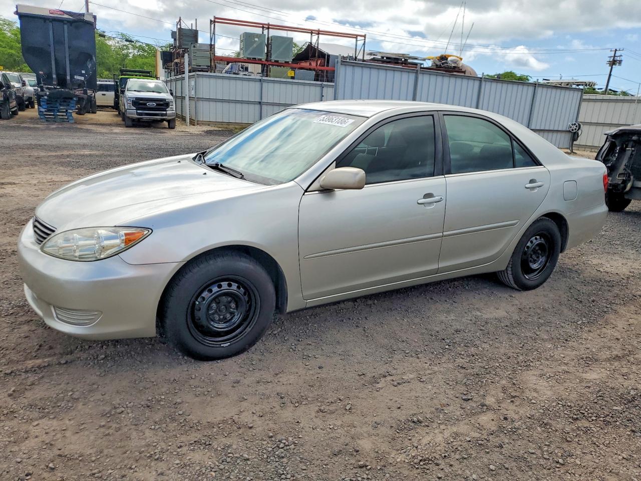 Salvage Toyota Camry Image
