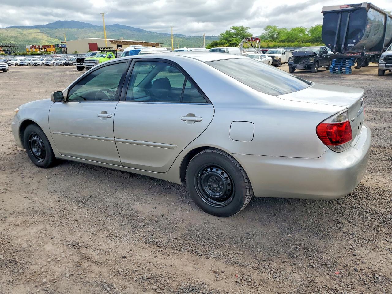 Toyota Camry Standard