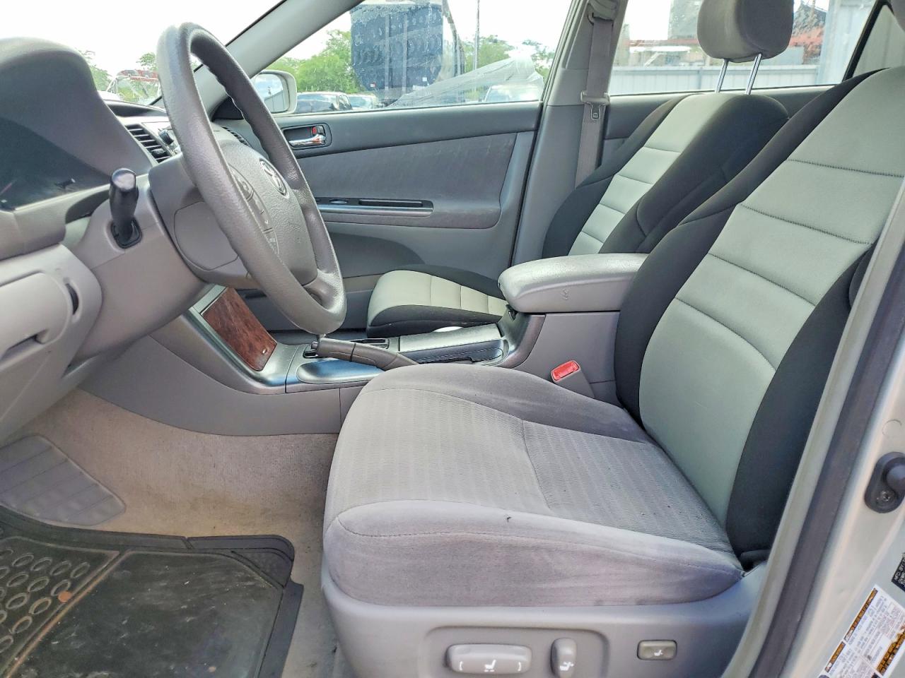 Toyota Camry Standard