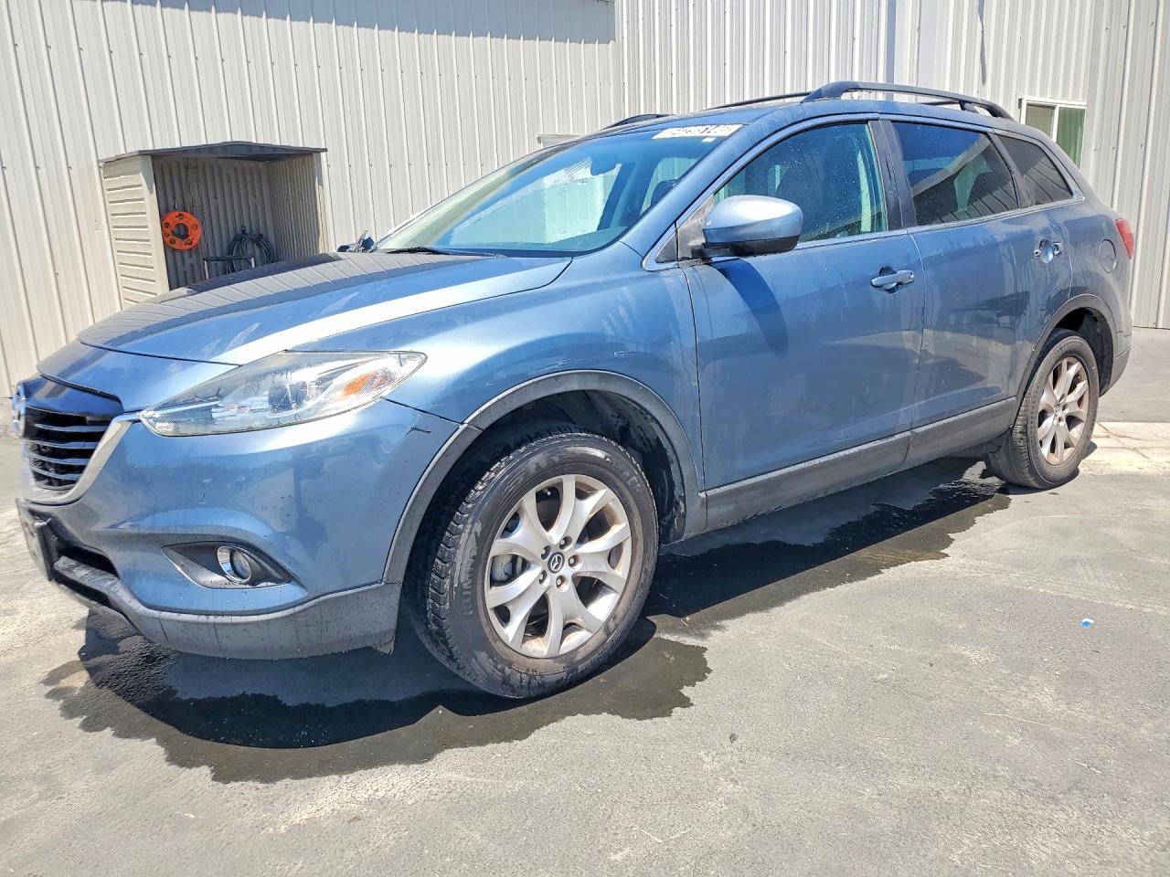 Salvage Mazda Cx Image