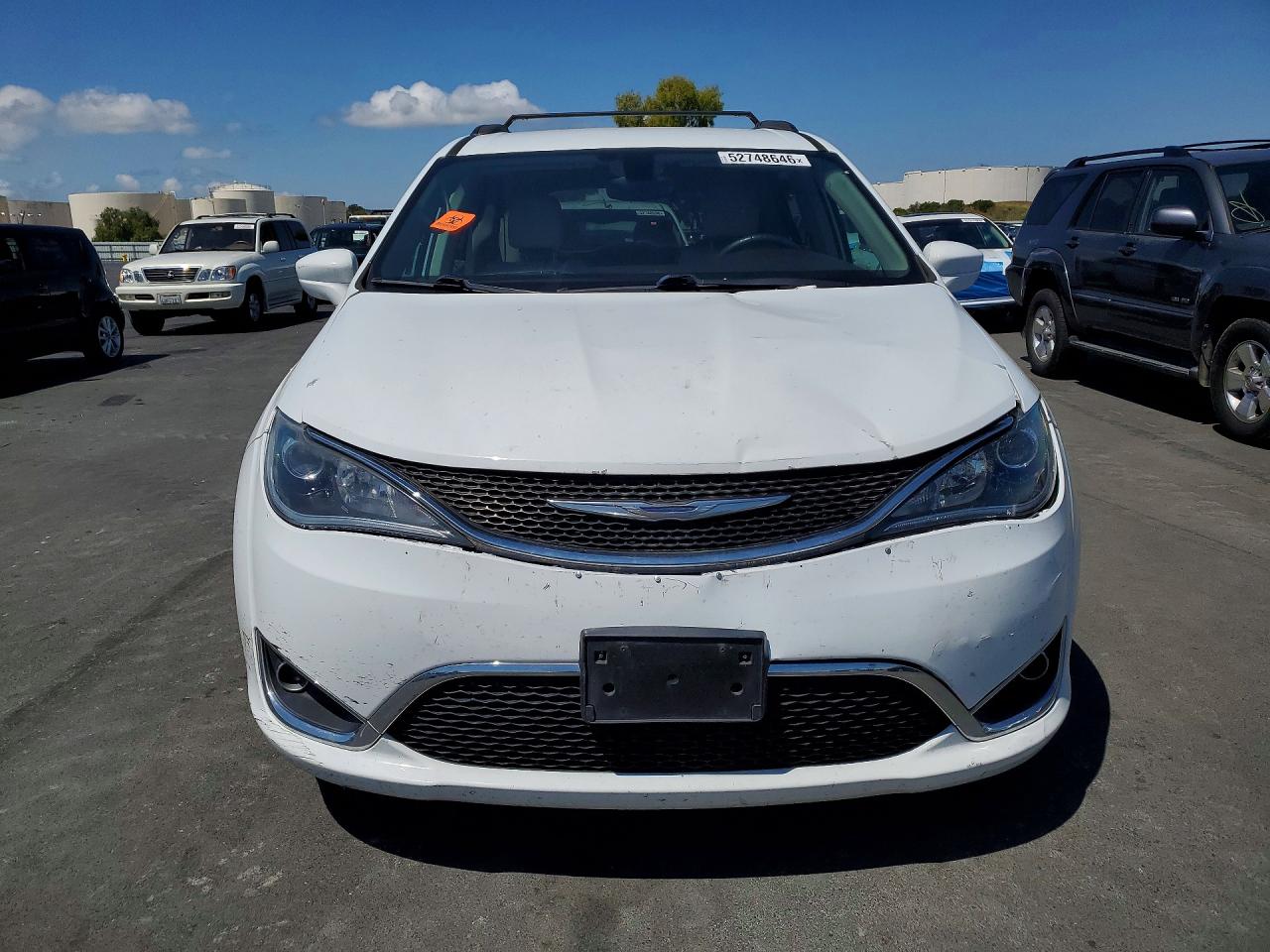 Chrysler Pacifica Touring L