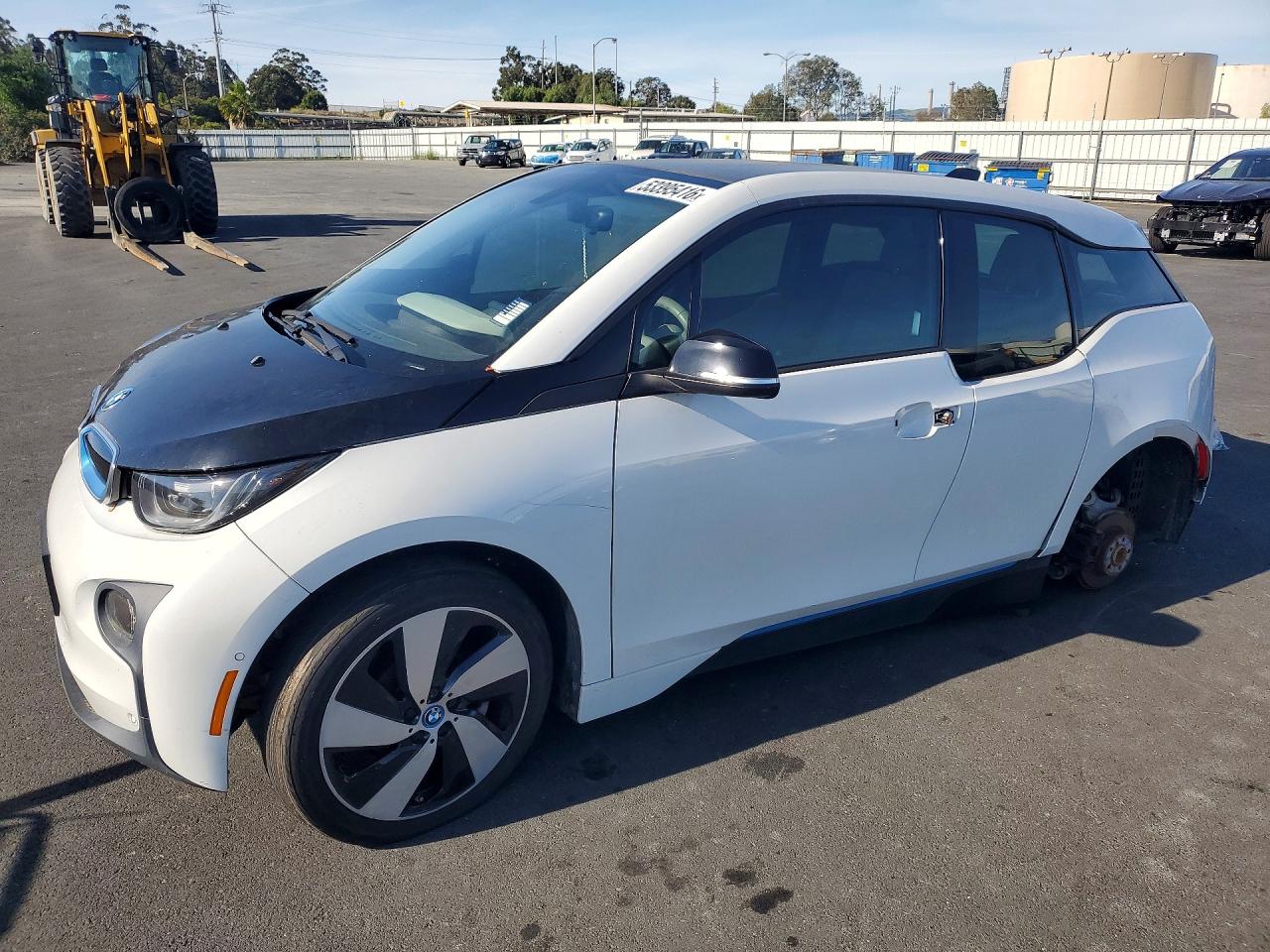 Salvage BMW i-Series Image