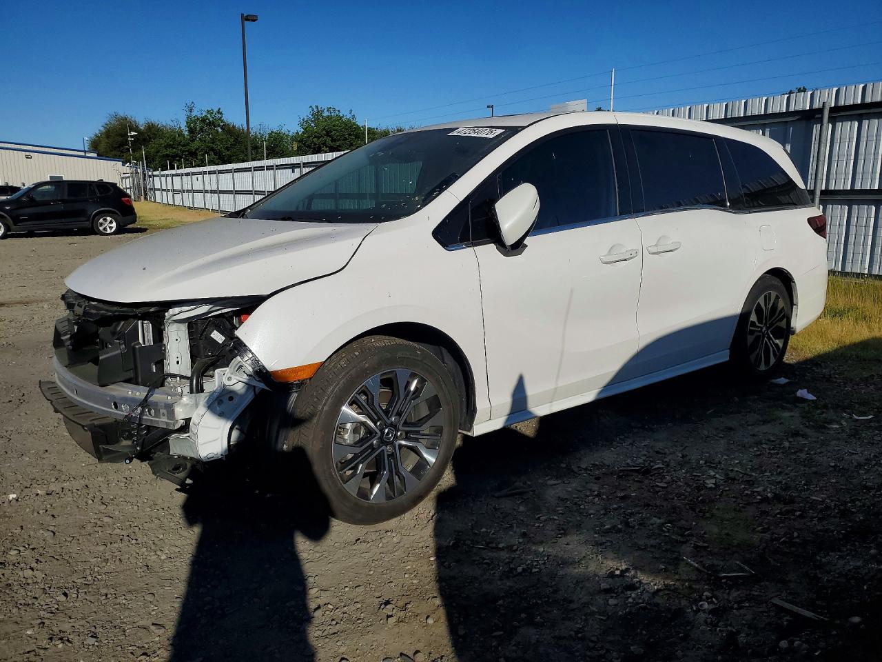 Salvage Honda Odyssey Image