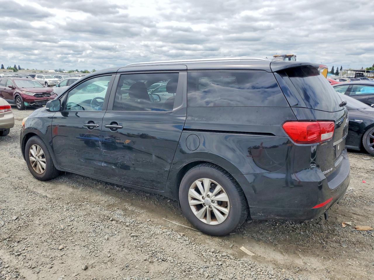 Kia Sedona Lx