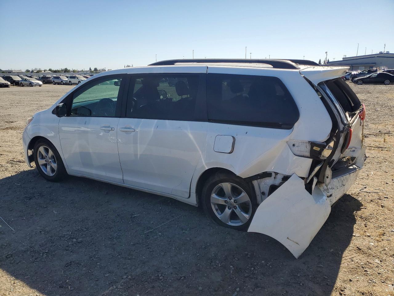 Toyota Sienna Le
