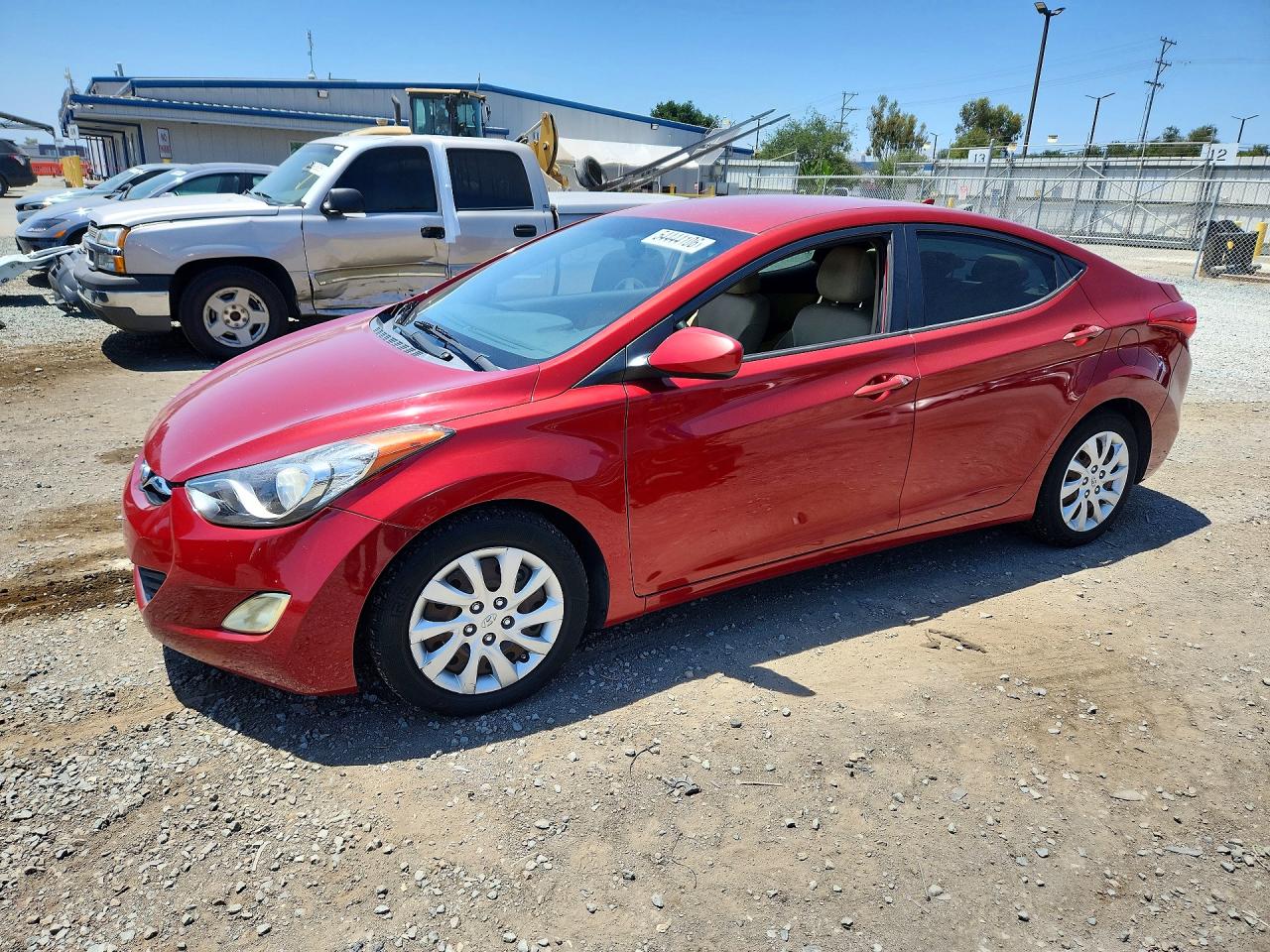 Salvage Hyundai ELANTRA Image