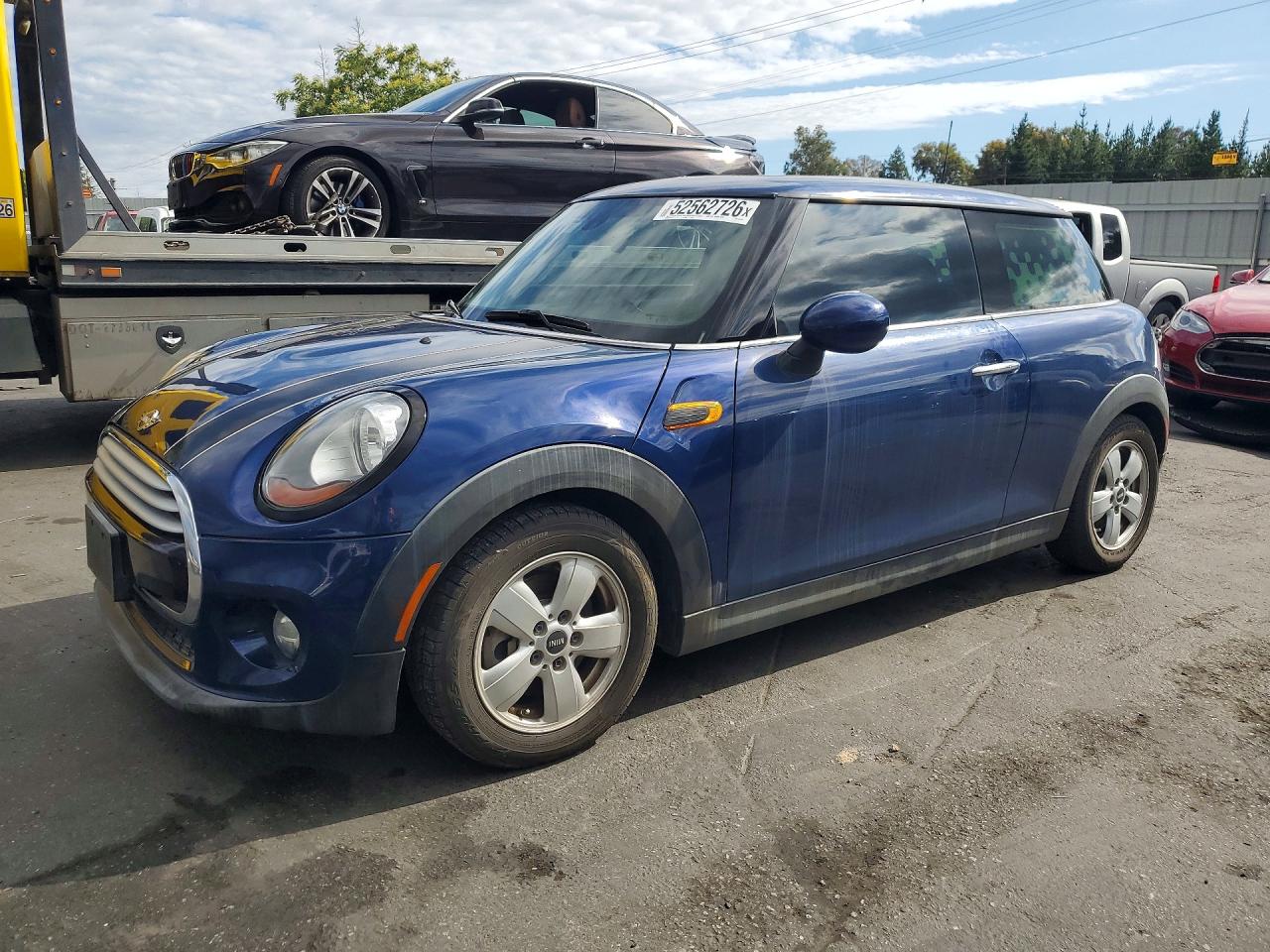 Salvage MINI Cooper Image