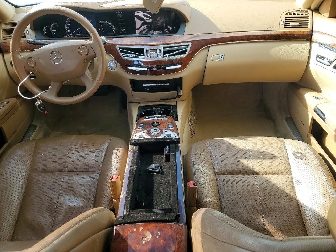 Mercedes-Benz S-Class 550