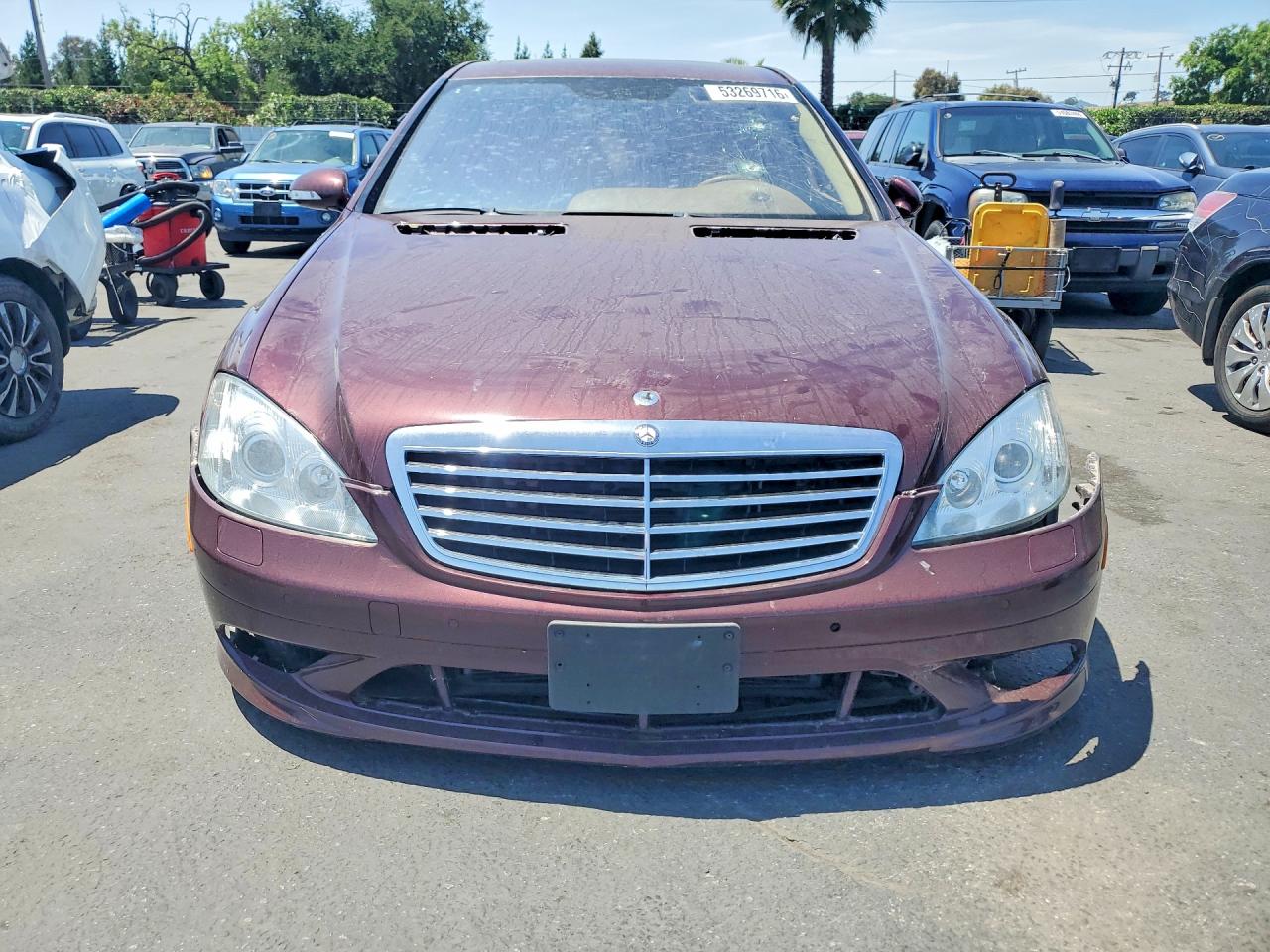 Mercedes-Benz S-Class 550