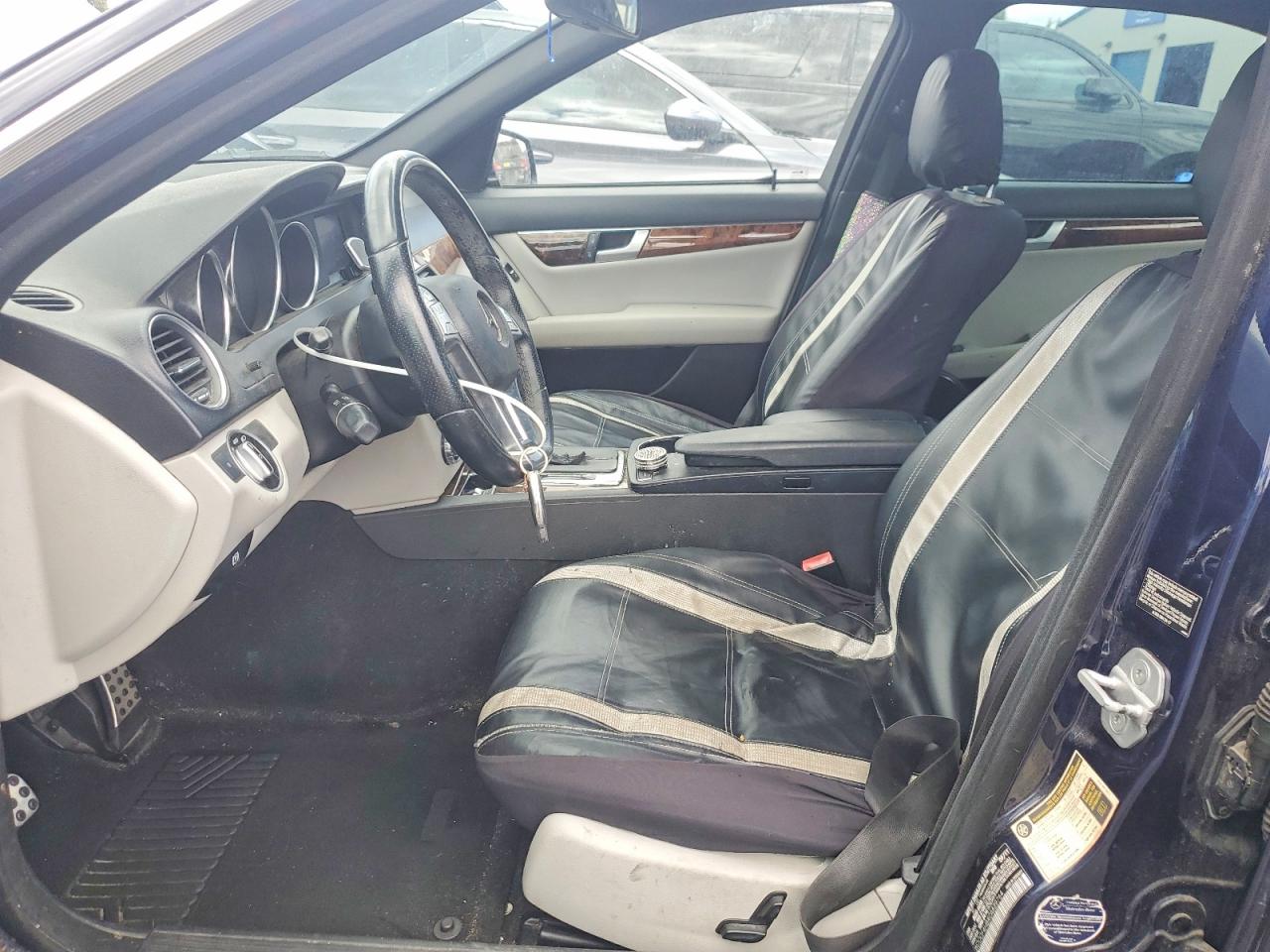 Mercedes-Benz C-Class 250