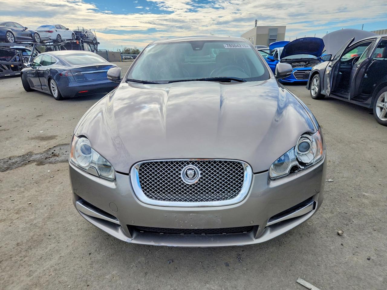 Jaguar XF