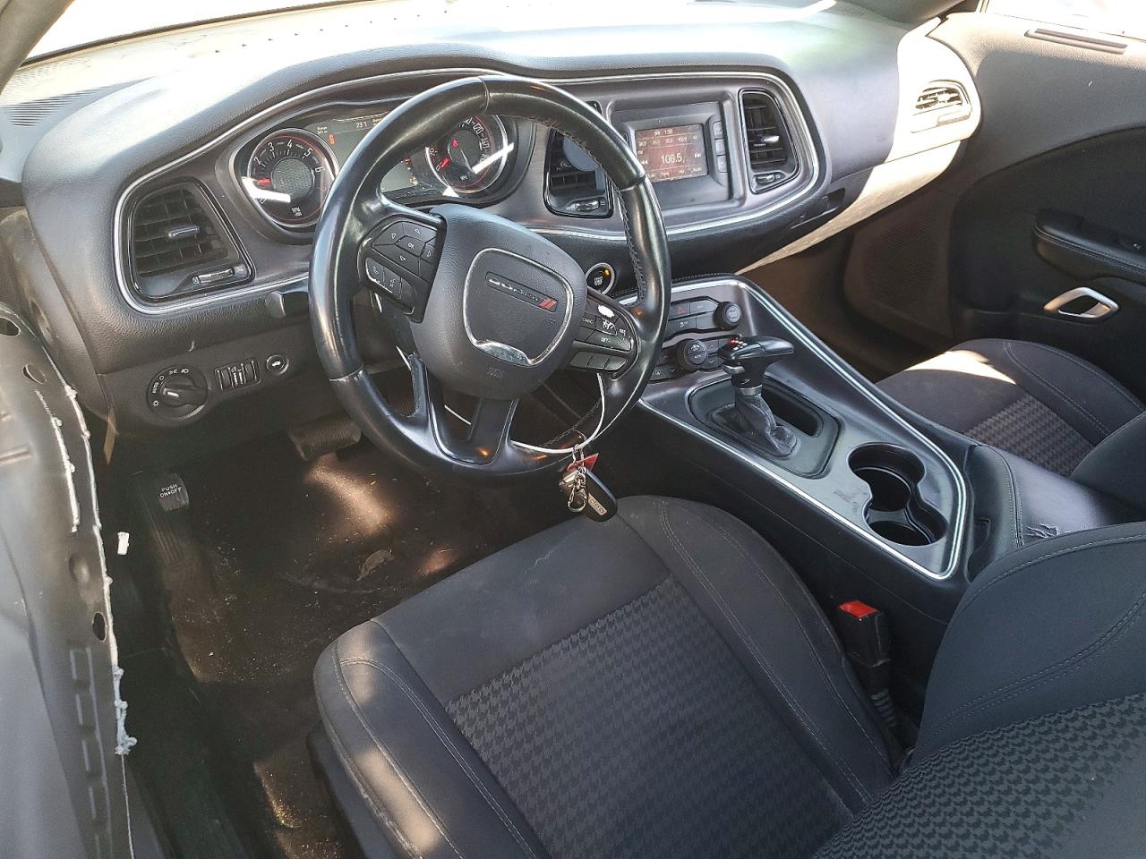Dodge Challenger Sxt