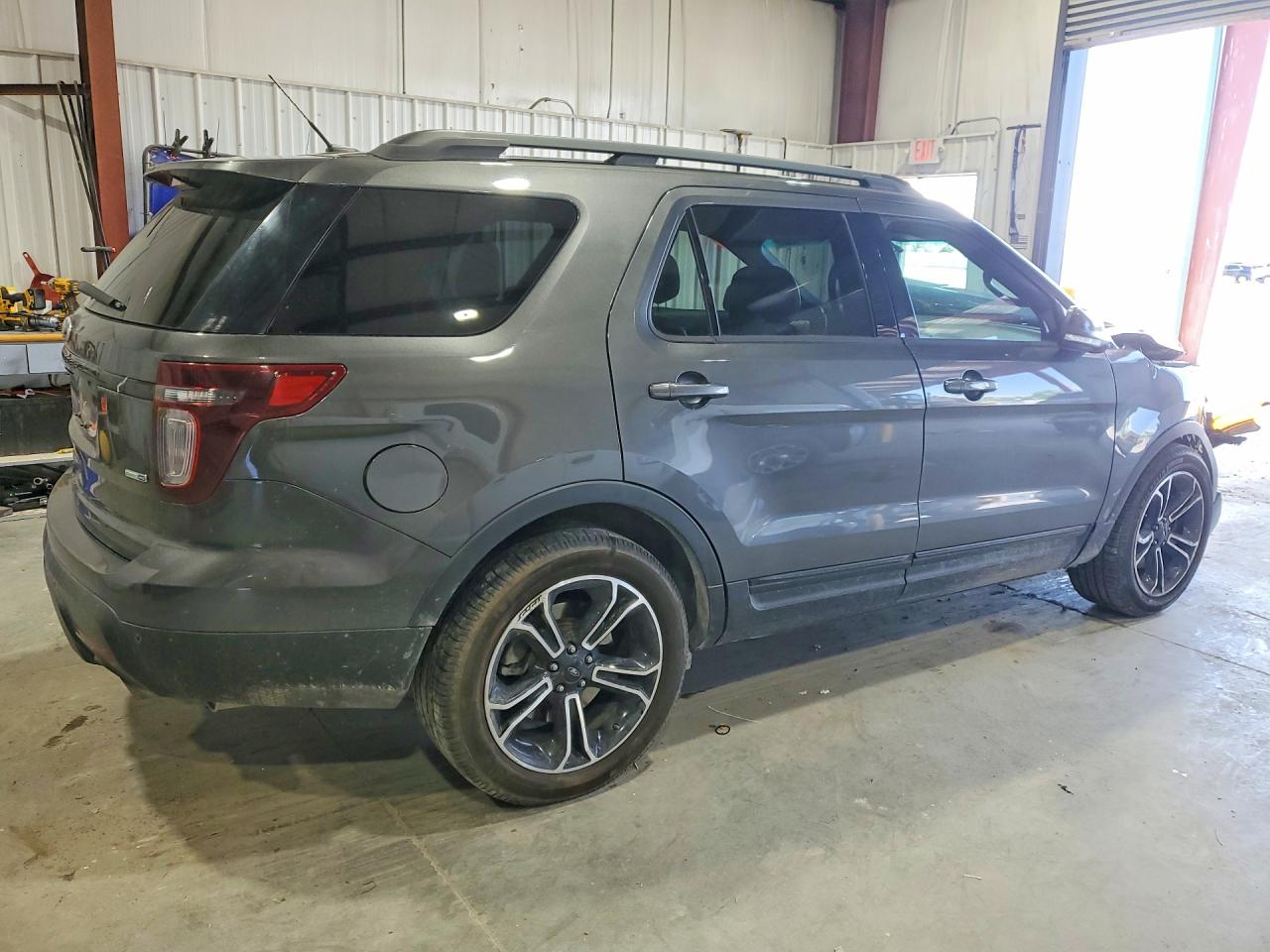 Ford Explorer Sport