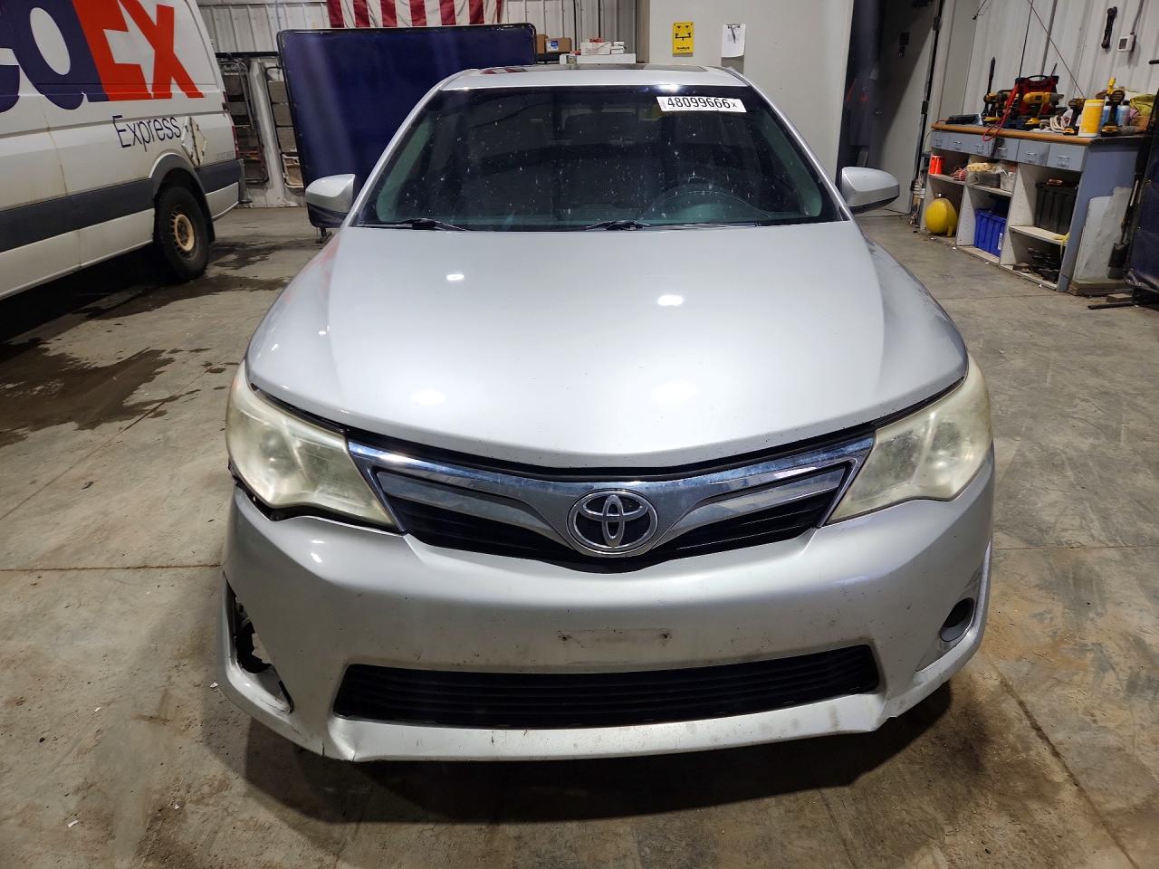 Toyota Camry Xle V6
