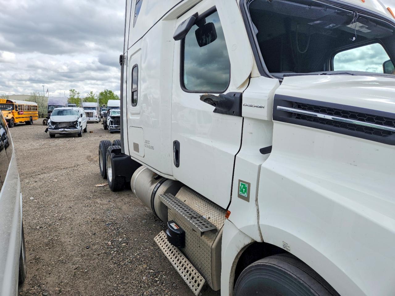 Freightliner Cascadia 126