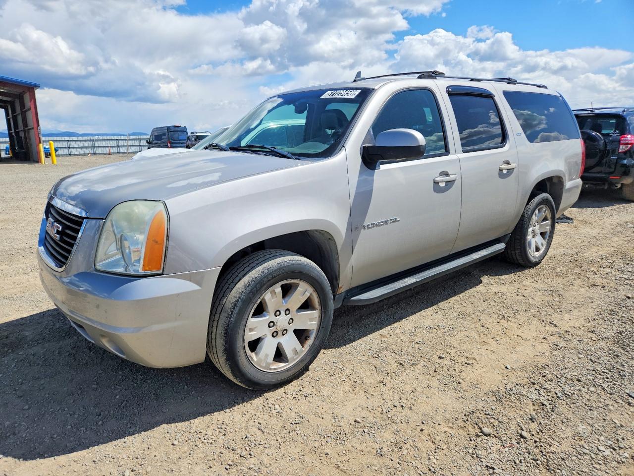 Salvage GMC Yukon Image