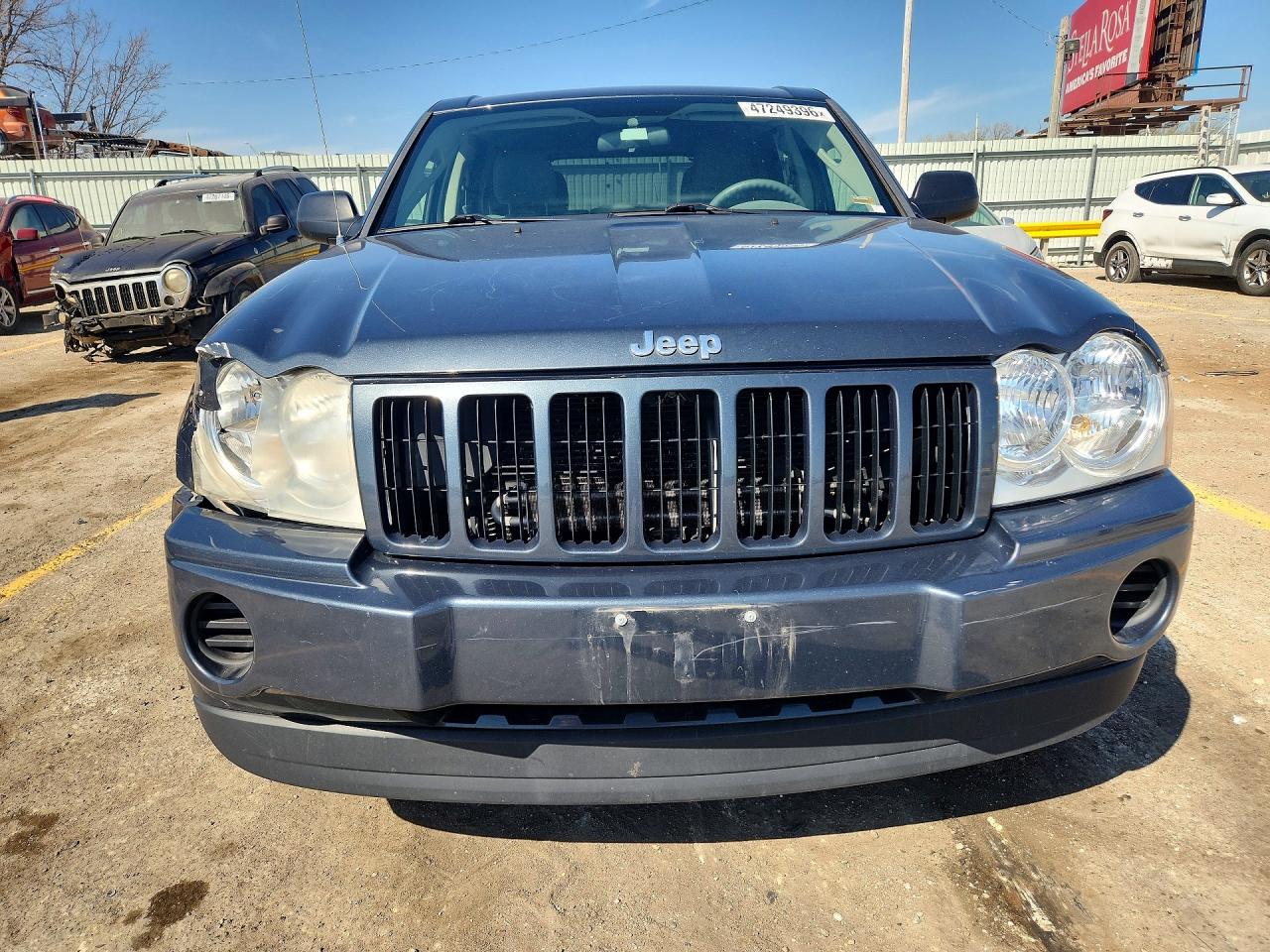 Jeep Grand Cherokee Laredo