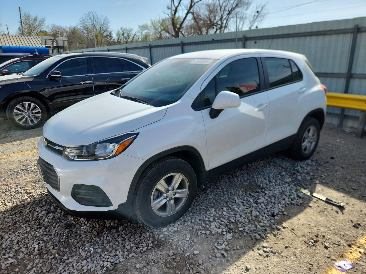 Salvage Chevrolet Trax Image