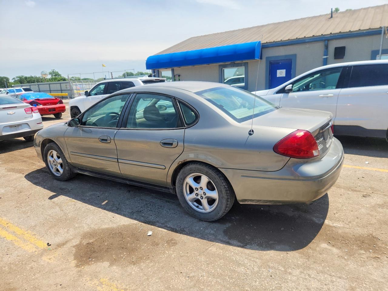 Ford Taurus Se
