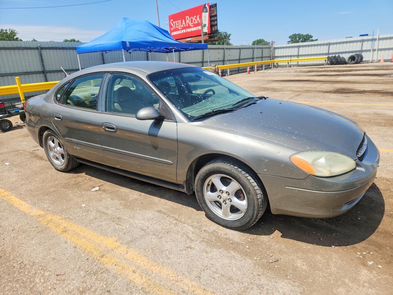 Ford Taurus Se