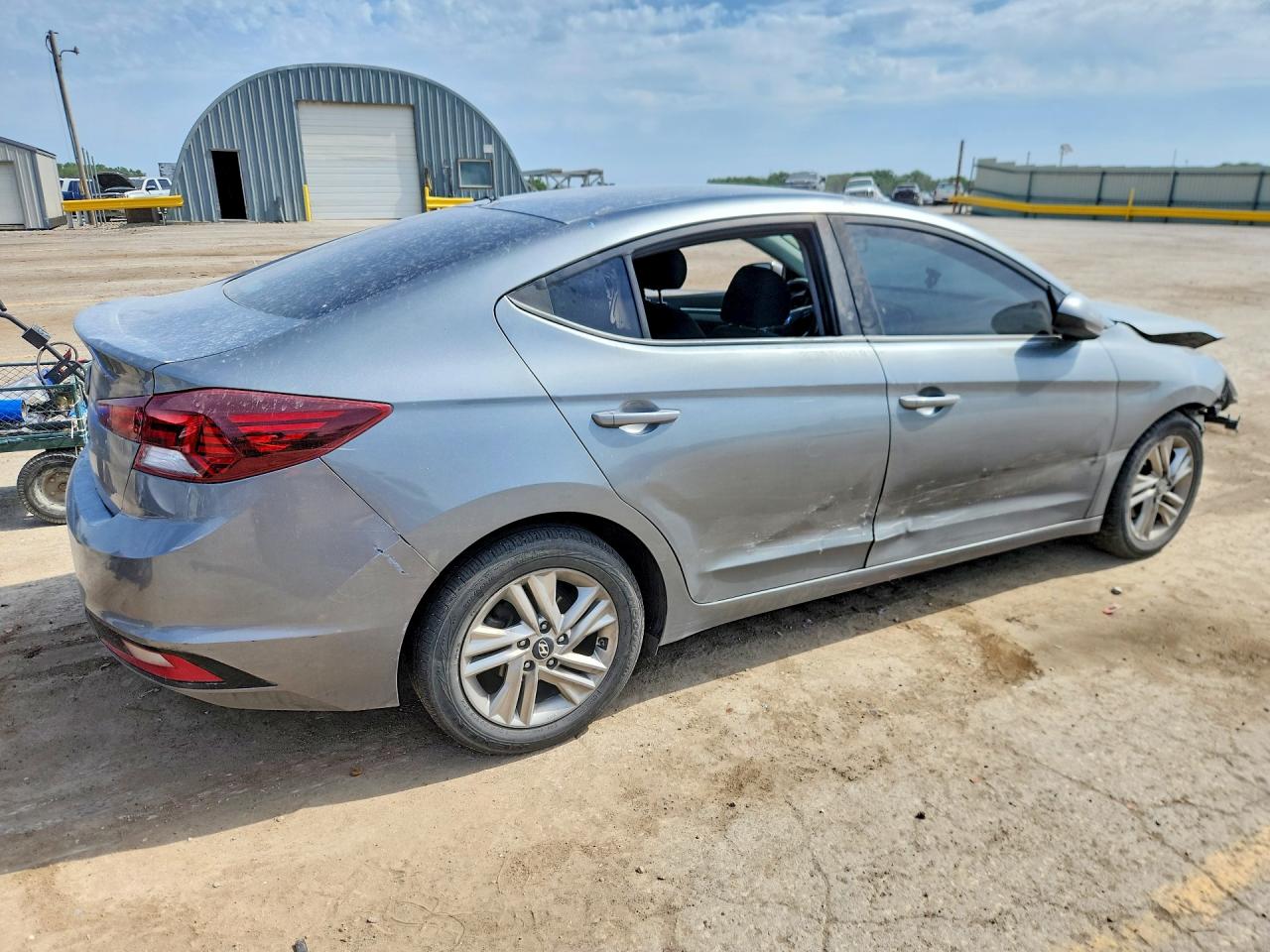 Hyundai ELANTRA Sel