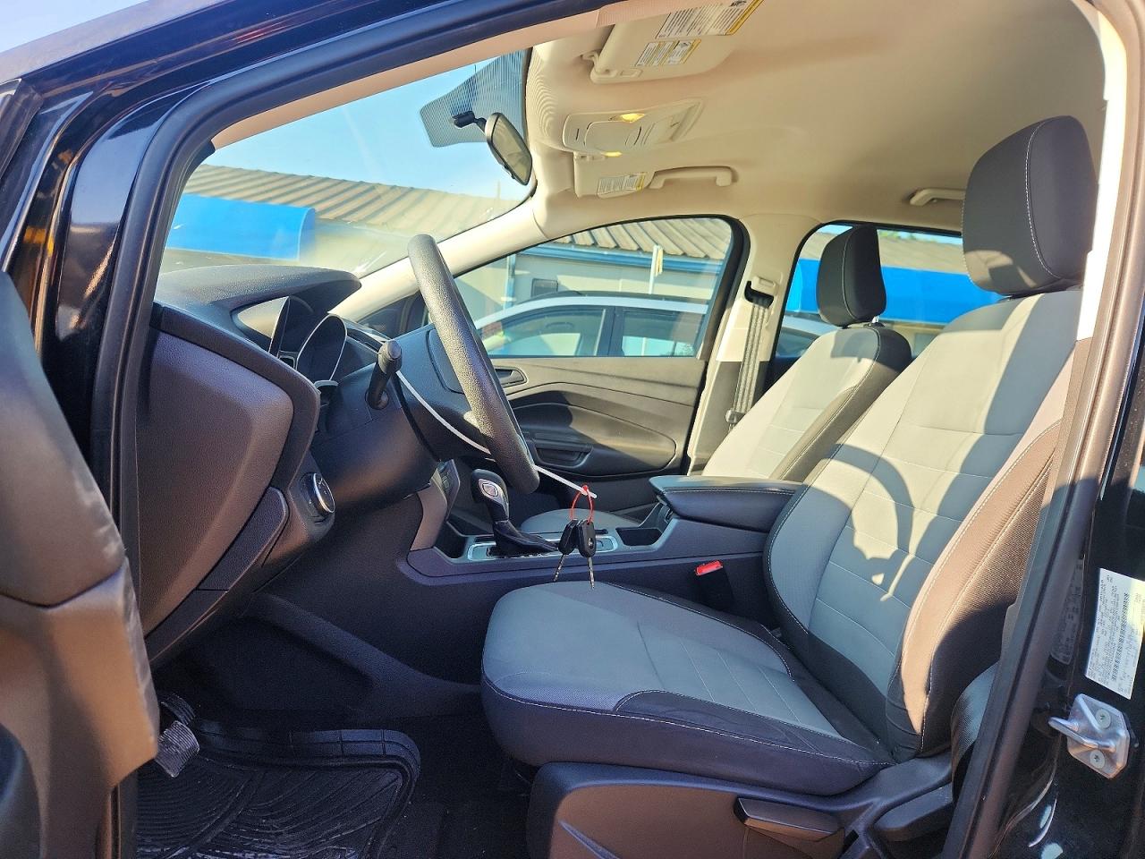 Ford Escape S