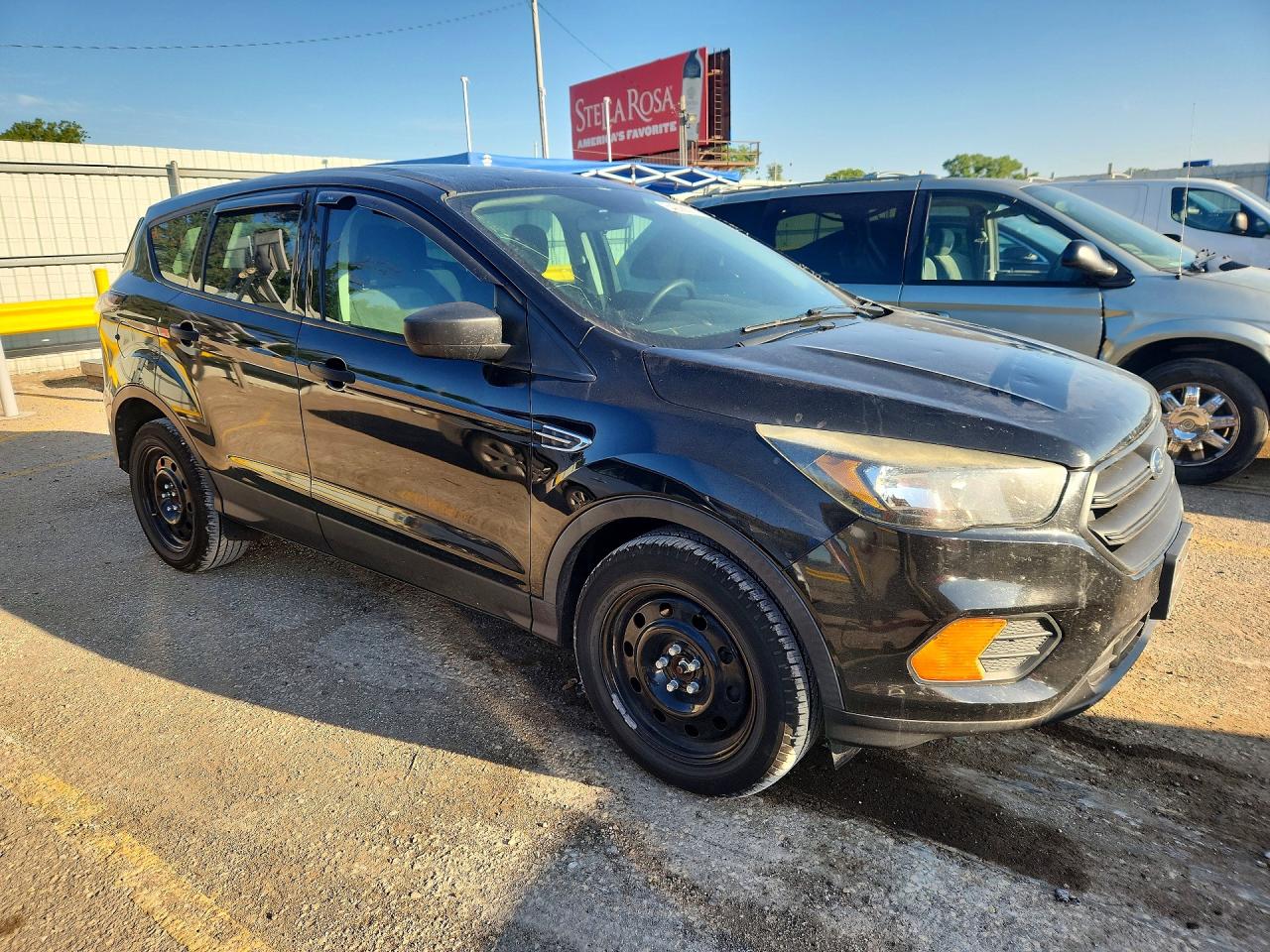 Ford Escape S