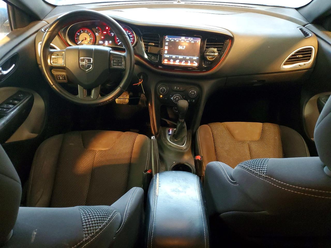Dodge Dart Sxt