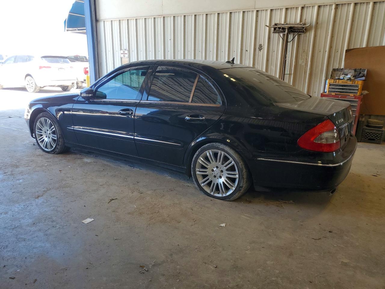Mercedes-Benz E-Class 350