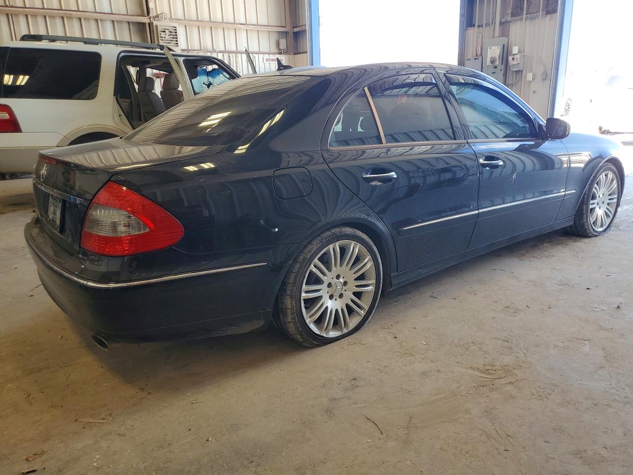 Mercedes-Benz E-Class 350