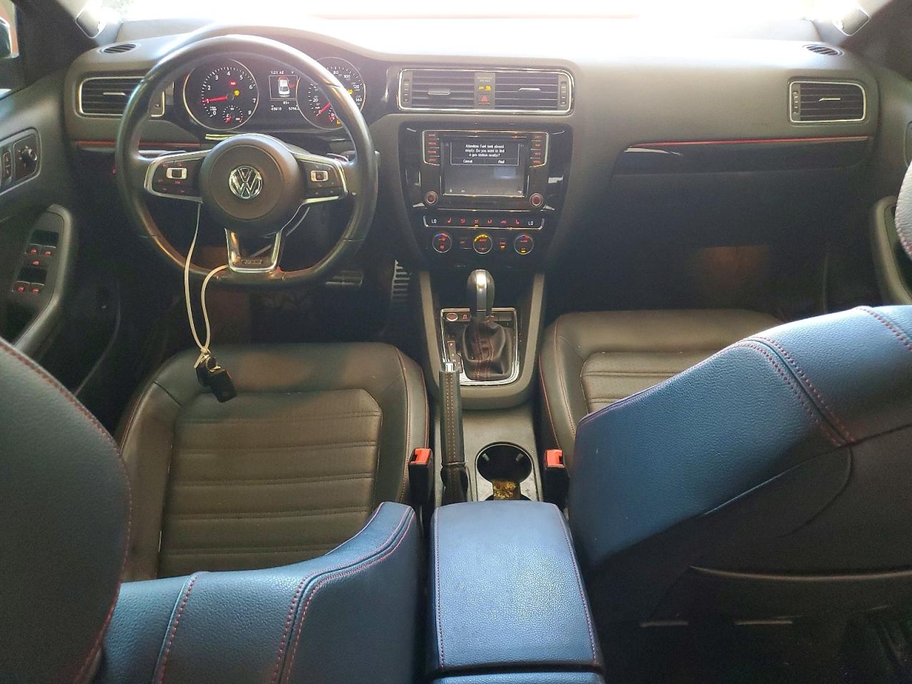 Volkswagen Jetta Gli