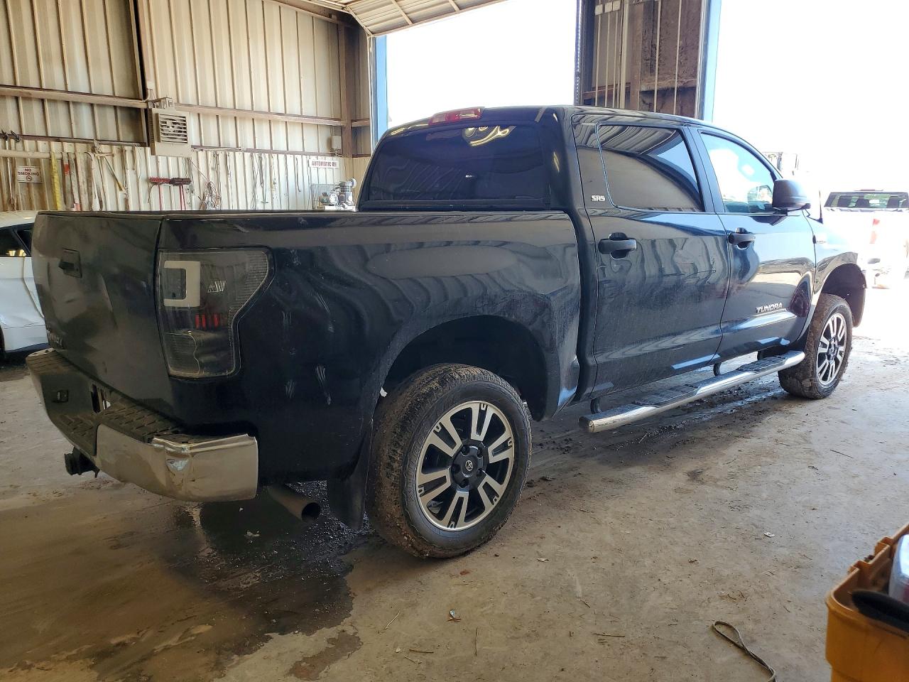 Toyota Tundra Crewmax Sr5