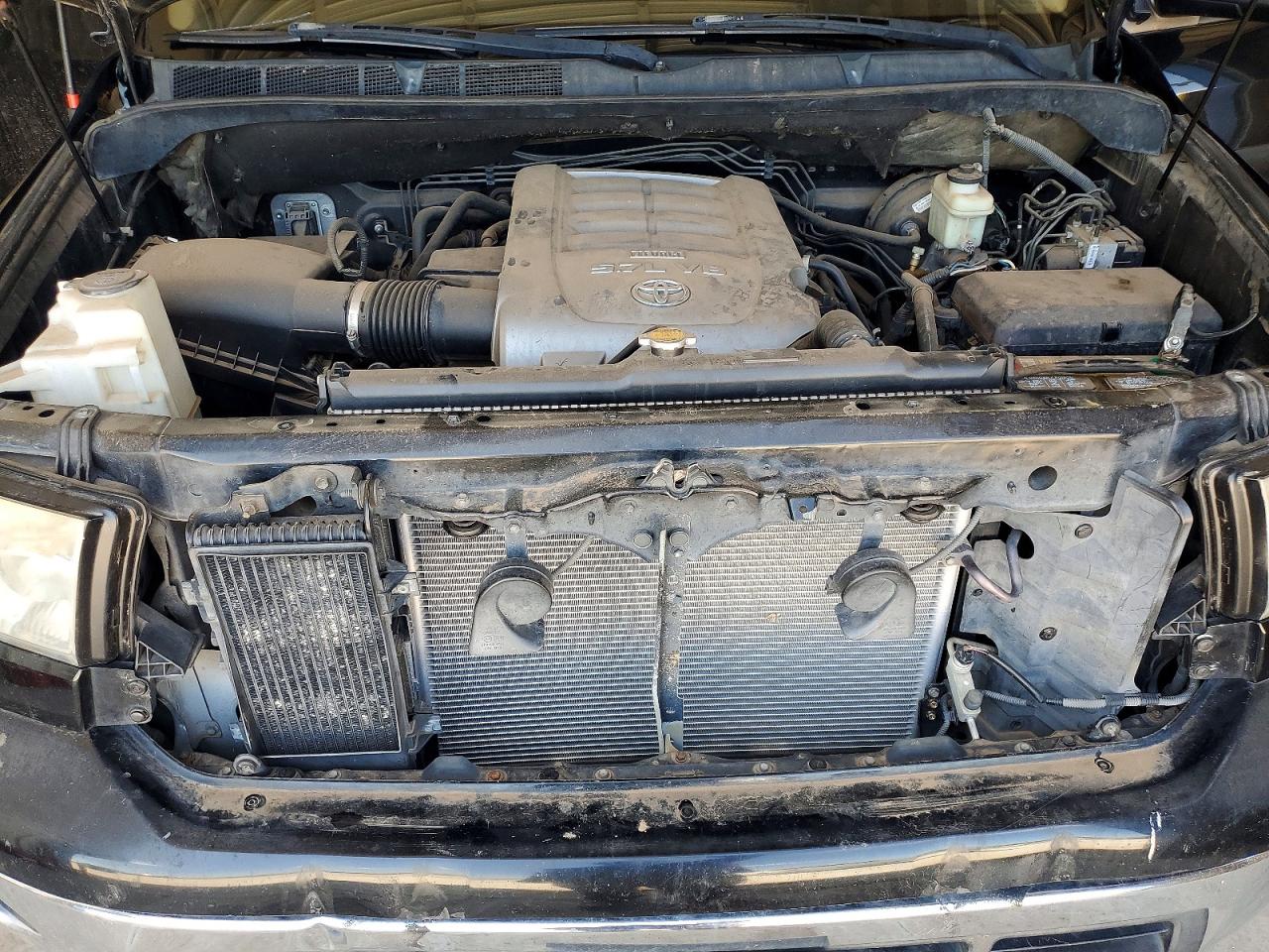 Toyota Tundra Crewmax Sr5