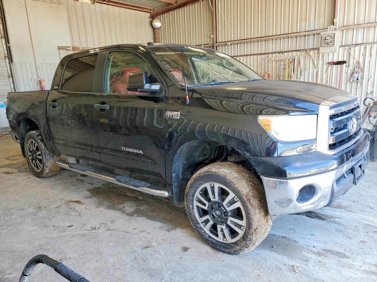 Toyota Tundra Crewmax Sr5