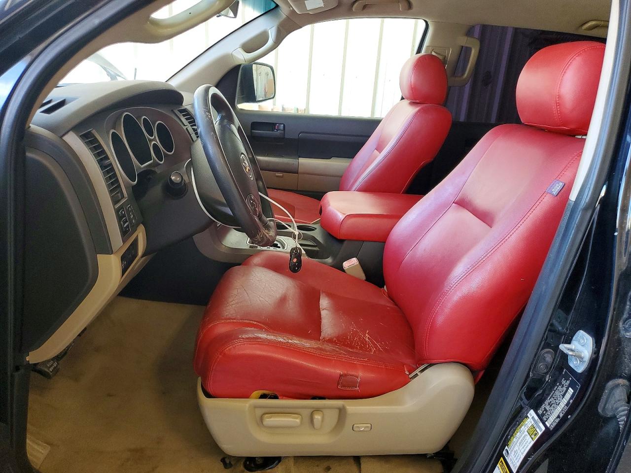 Toyota Tundra Crewmax Sr5