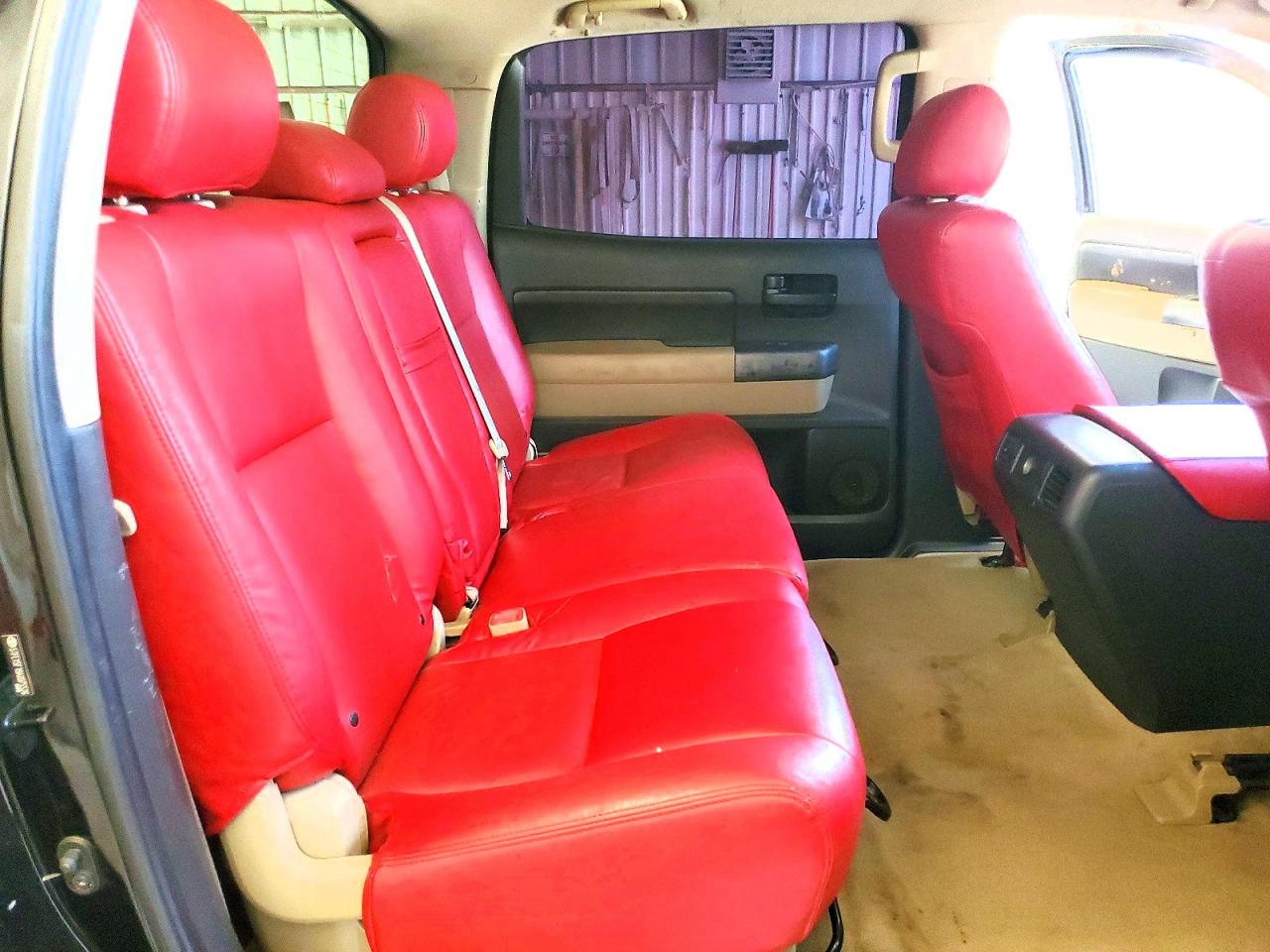 Toyota Tundra Crewmax Sr5
