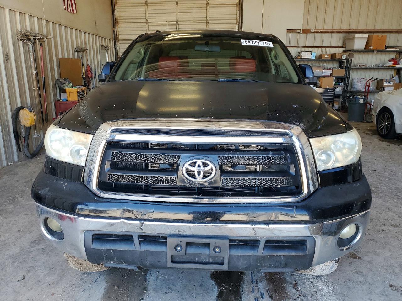 Toyota Tundra Crewmax Sr5