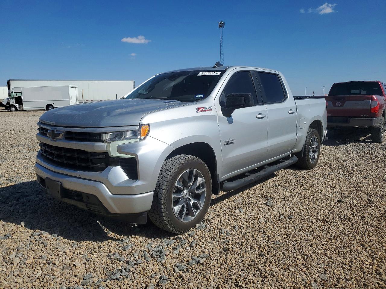 Salvage Chevrolet Silverado Image