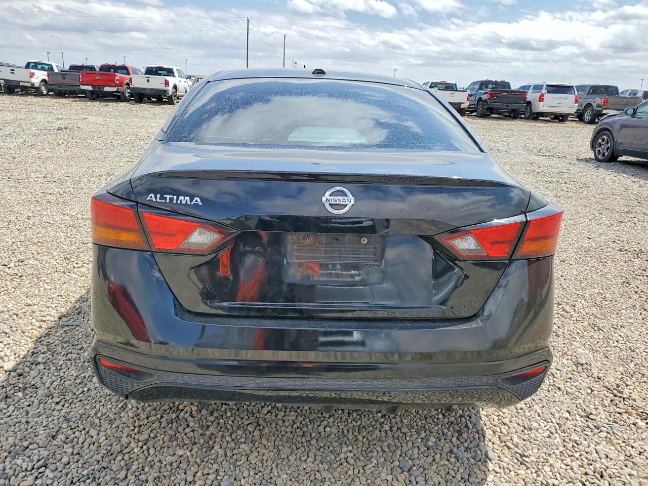 Nissan Altima S