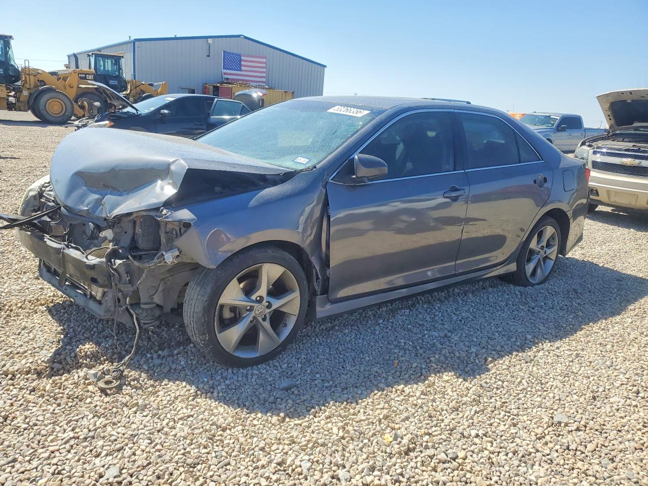 Salvage Toyota Camry Image