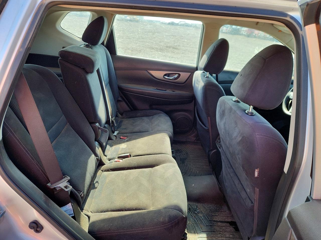 Nissan Rogue S
