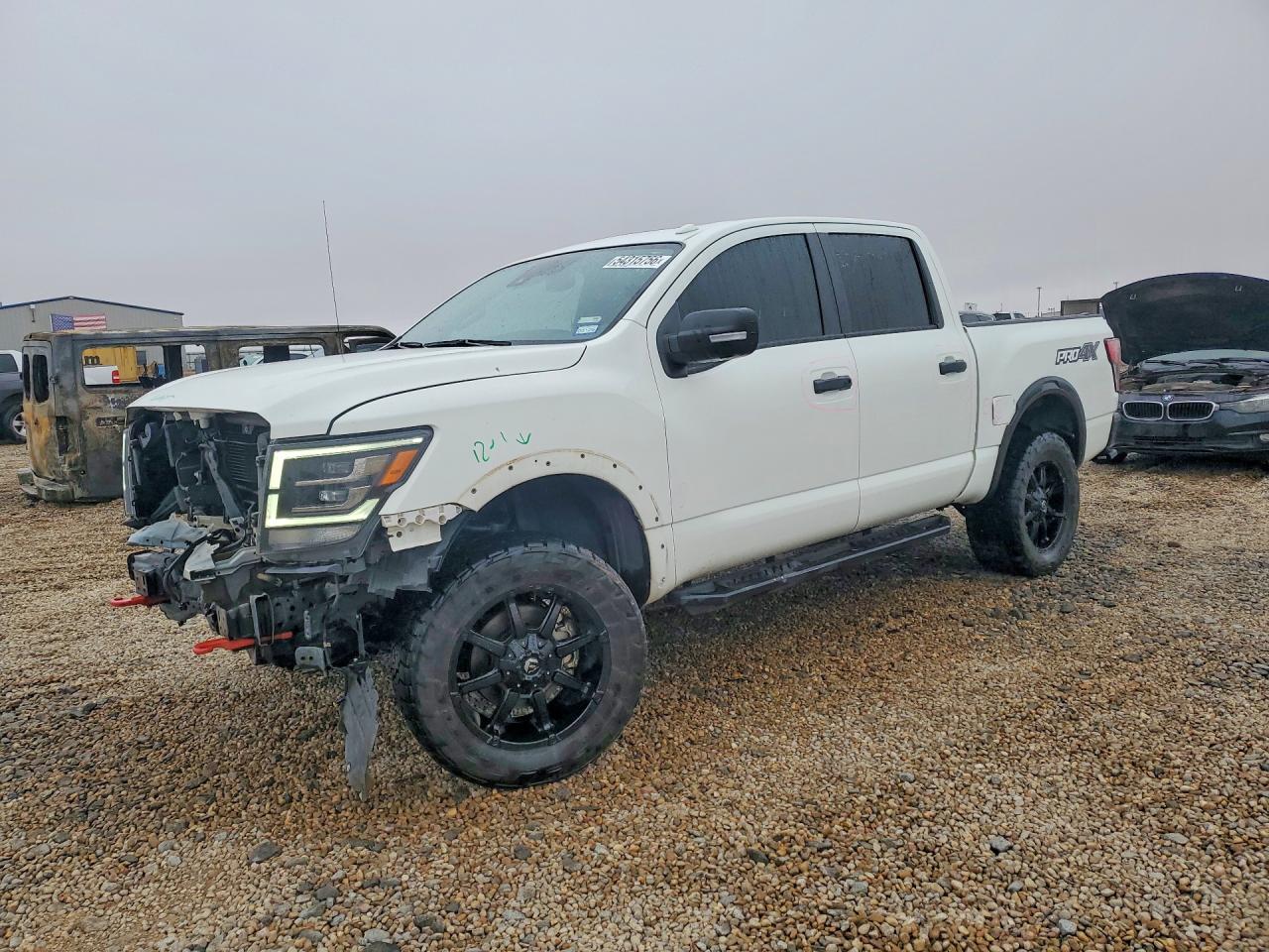 Salvage Nissan Titan Image