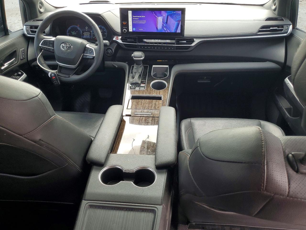 Toyota Sienna Platinum 7-passenger