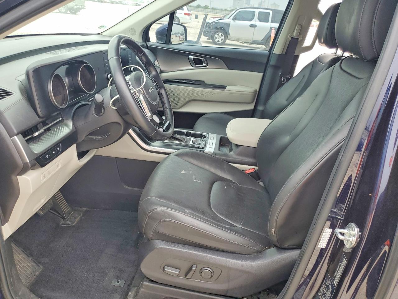 Kia Carnival Lx
