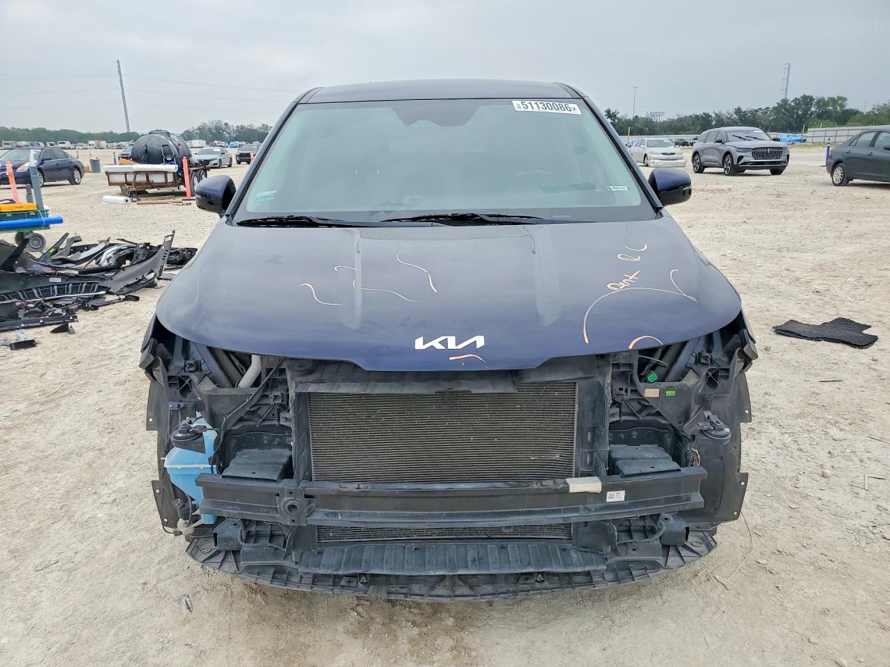 Kia Carnival Lx