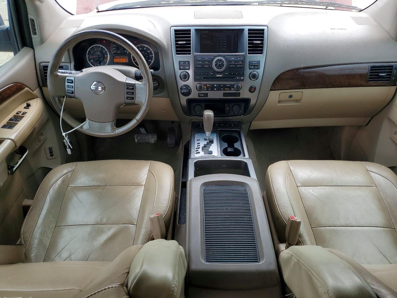 Nissan Armada Sv