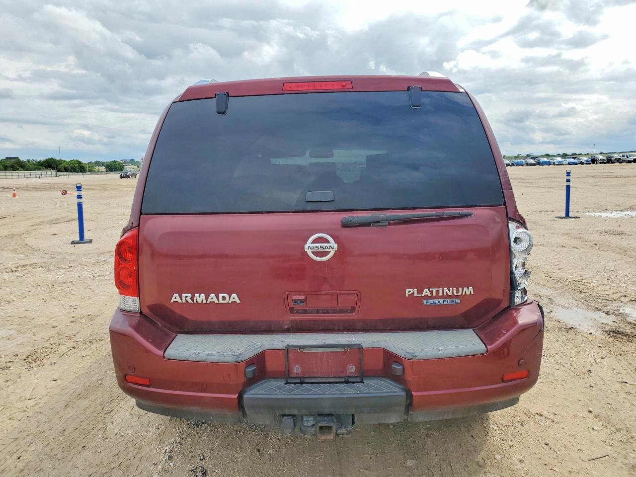 Nissan Armada Sv