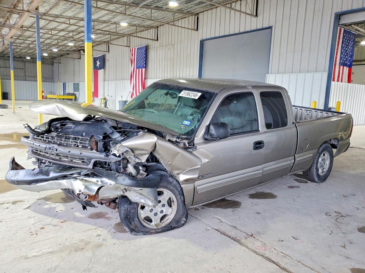 Salvage Chevrolet Silverado Image