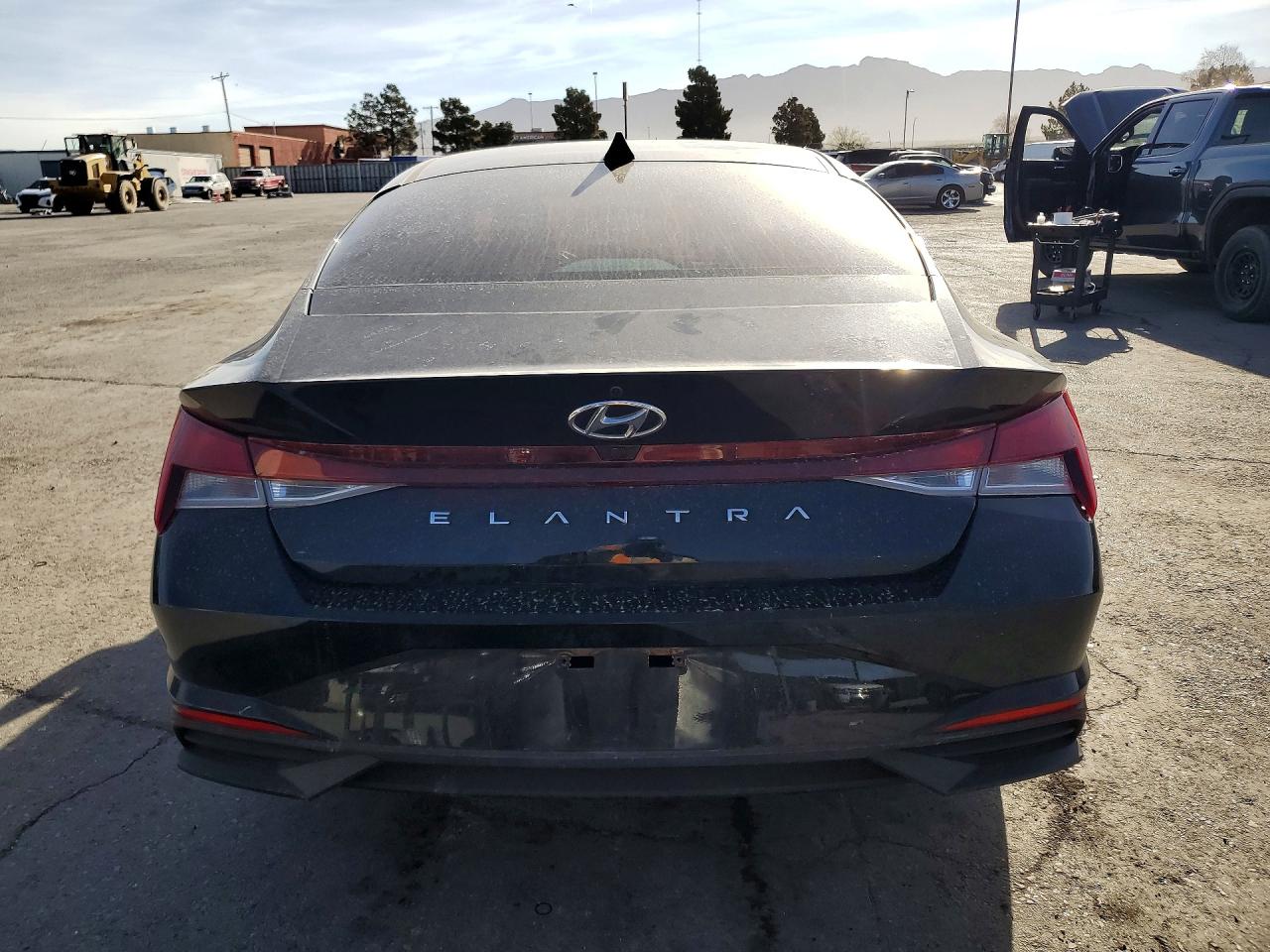 Hyundai ELANTRA Sel
